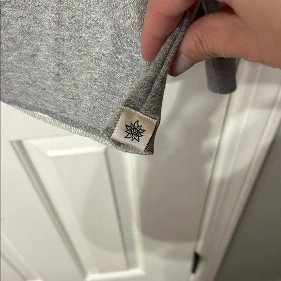 Alpine Design Men's Gray Long Sleeve Tee - Picture 4 of 4